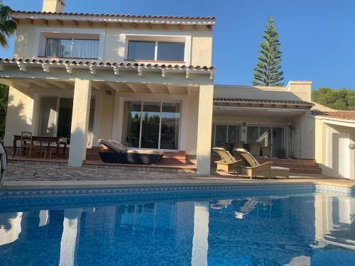 Villa Altea Santa Clara
