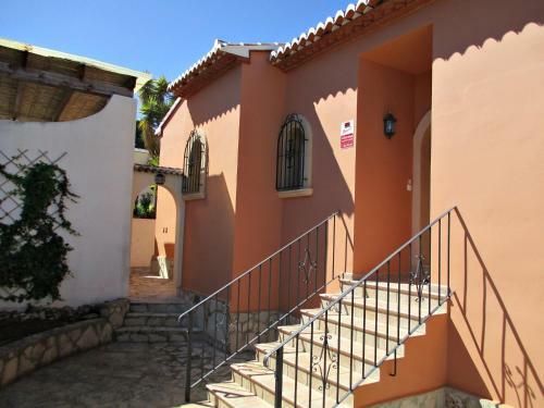 Gepflegtes Ferienhaus Mit Gro�em Privatpool