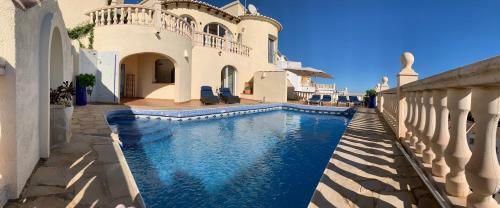 Villa Dalias, Cumbre Del Sol, 180� Zeezicht