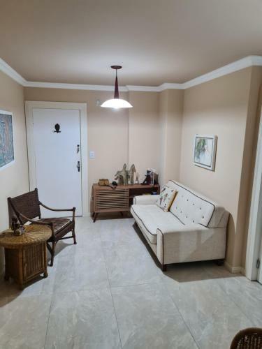 Lindo Apartamento - 3 Quartos - Na Quadra Do Mar