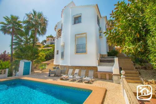 Abahana Villas Good Vibes