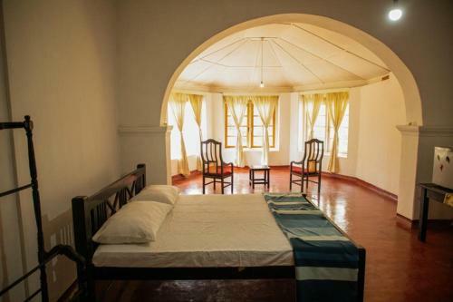 Lodge Forest Heritage Bungalow - Thambiligala
