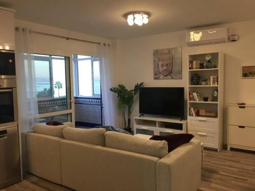 Luxury Beachfront Apartment In Benalmadena Costa