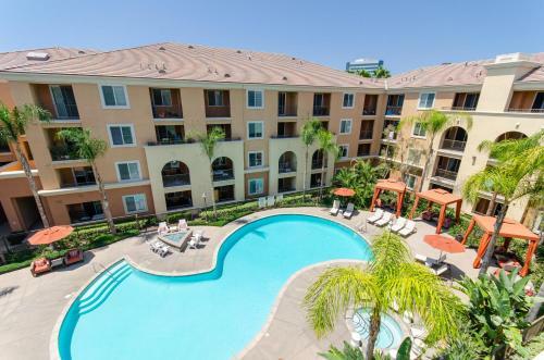 Comfortable Disneyland 2 Bedroom Apartment