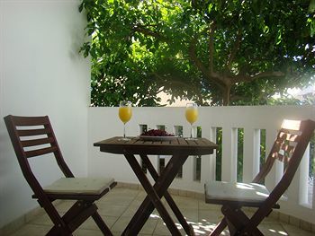 Diamond Apartments & Suites