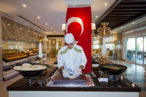 Hotel Karmir Resort & Spa