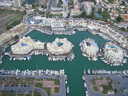 Luxury Apartament In Marina