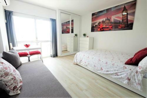 Iris Apartment