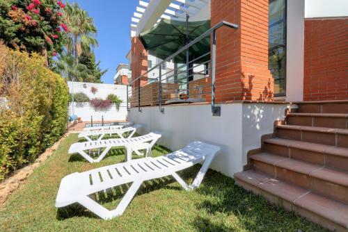 011 Bright And Spacious Villa With Private Pool