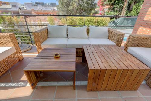 011 Bright And Spacious Villa With Private Pool