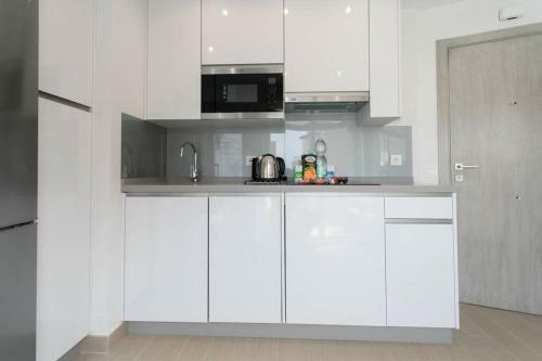 Puerto Marina Design Apartment