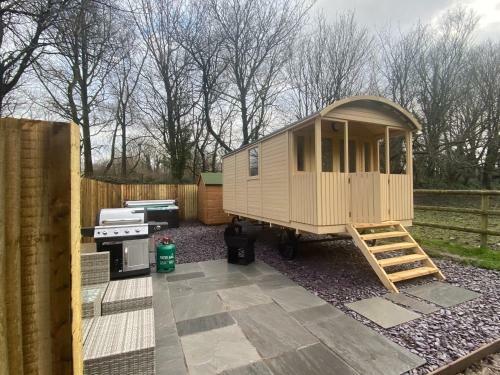 The Shepherd's Hut @ Pandy Farm