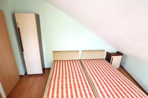 Apartments With Wifi Makarska - 17906
