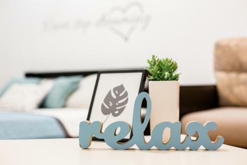 Bright And Cozy Apart With Balcony