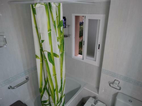 Apartment 2 Bedrooms, 250m Levante Beach