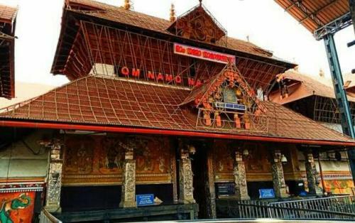 Hostal Temple Near Lodge