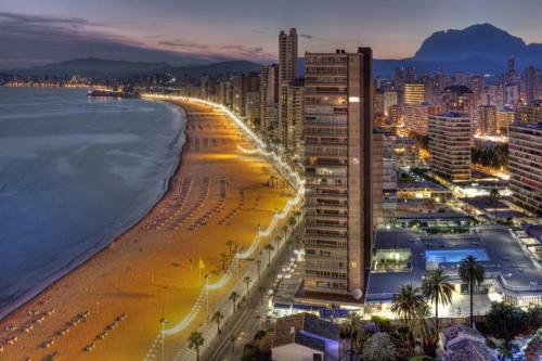 Apartamentos Carlos V Levante