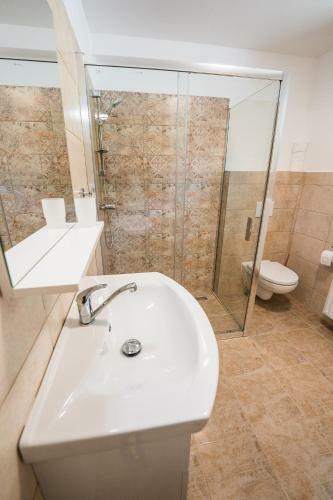 Apartm�ny Mezivod�