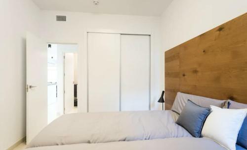 Luxury Apartment With Pool By Poniente Beach