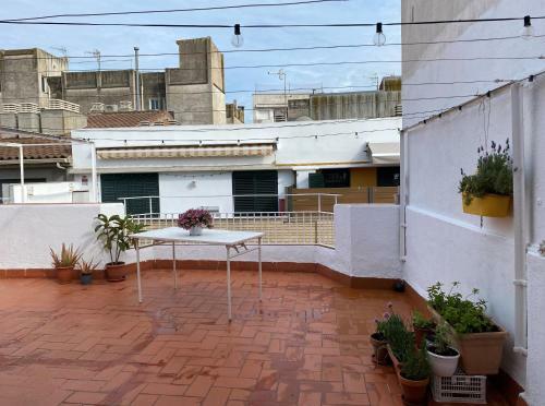 Apartamento Blanes Old Town: 2 Blocks/2 Min Walk To The Beach