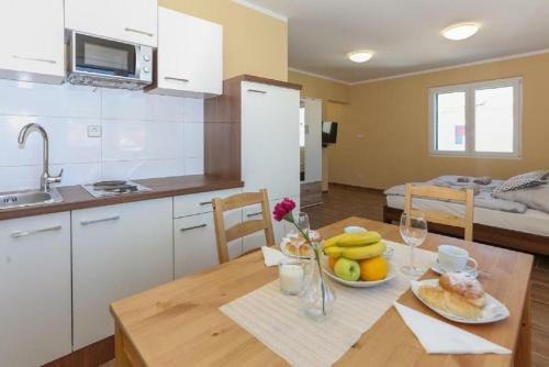 Apartments Slavko With Terrace