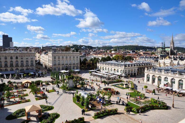 Hotel Grand De La Reine