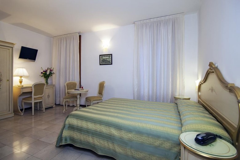 Hotel Orion