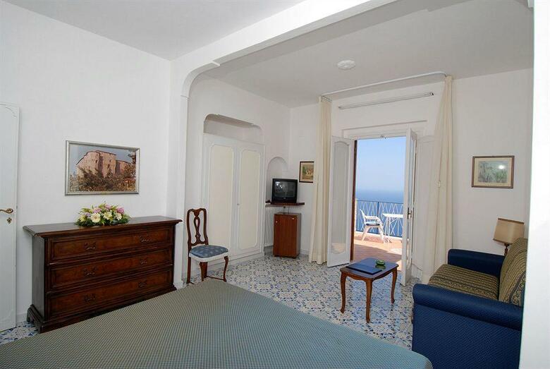 Excelsior Grand Hotel