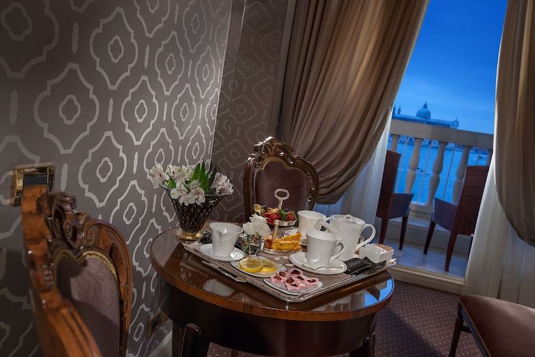 Hotel Londra Palace
