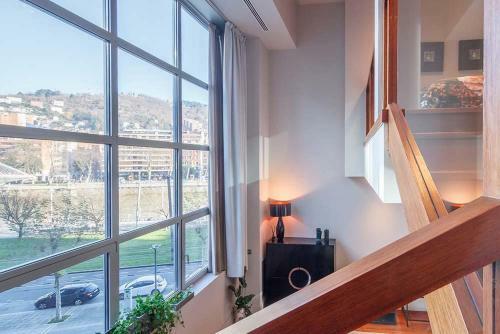 Apartamento Duplex Isozaki-guggenheim