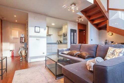 Apartamento Duplex Isozaki-guggenheim
