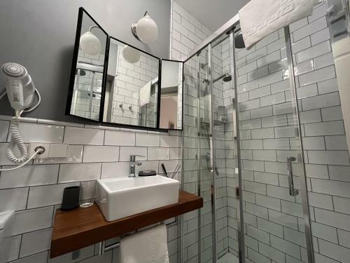 Hostal Pension Boutique Do�a Urraca