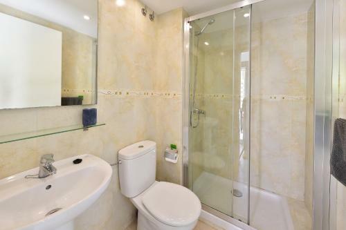 Apartamento Luminoso En El Centro de Cadaqu�s