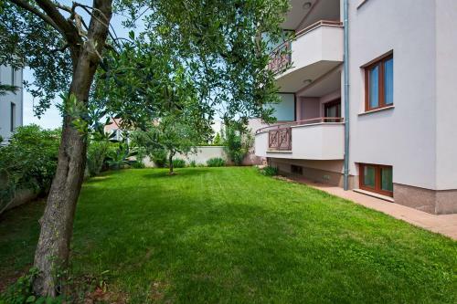 Hostal Apartments And Rooms Camaiore
