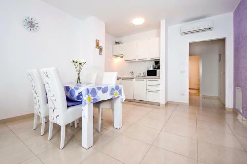 Hostal Apartments And Rooms Camaiore