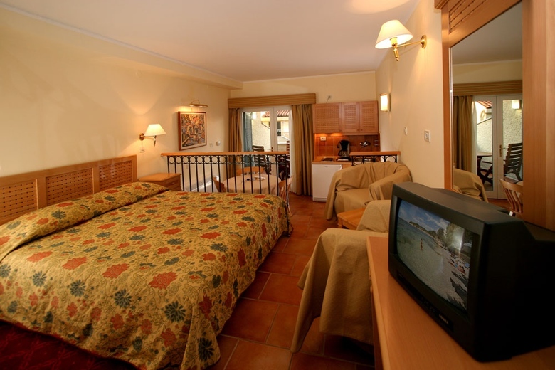 Studio Apartments Laguna Bellevue