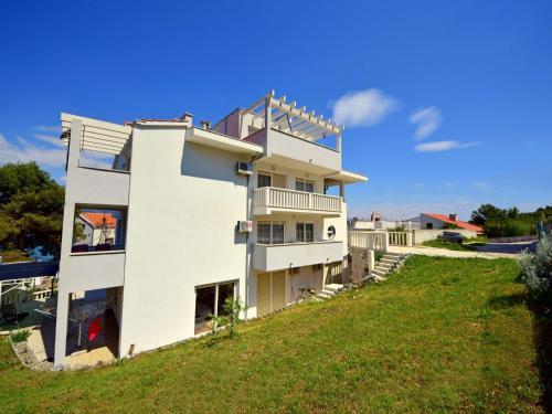 Apartment Slatine 5