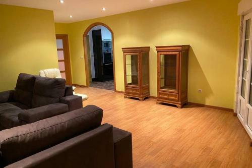 Apartamento de 4 Dormitorios En Camari�as