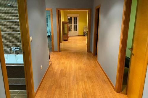 Apartamento de 4 Dormitorios En Camari�as