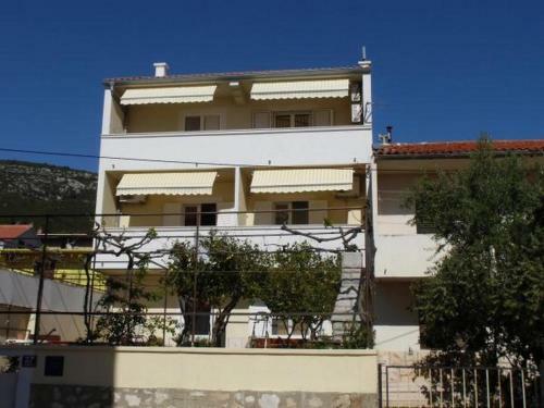 Apartamentos Studios Ana Mari