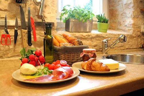 Hostal Holiday Home Bale - Valle