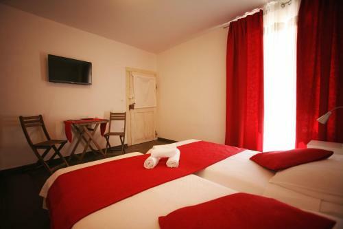 Hostal Holiday Home Bale - Valle