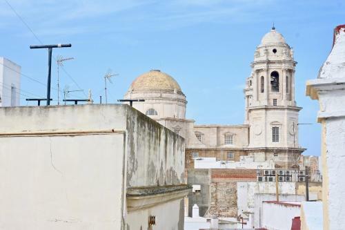 Apartamento �tico Gades Populi