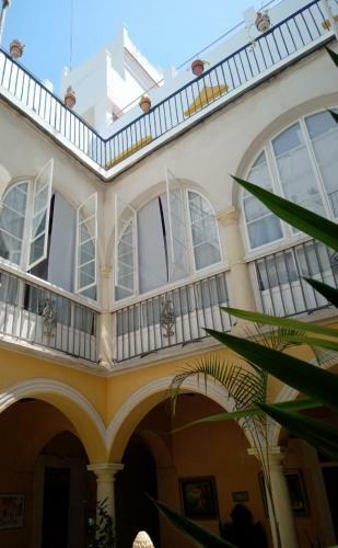 Casa Del Anticuario Apartments