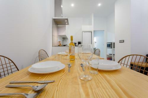 Cruise Adapted Apartment By Cadiz4rentals