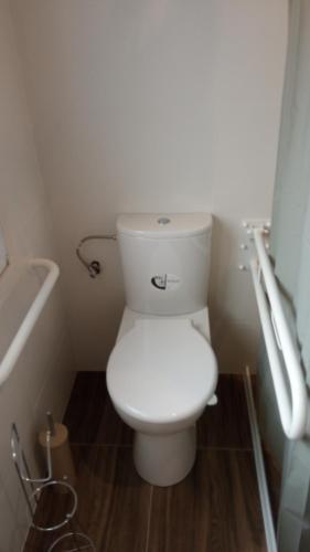 Bed & Breakfast Chambre D'h�tes Du Cerisier, Diner Sur Demande, Canal Plus