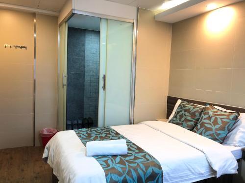 Hostal ??????