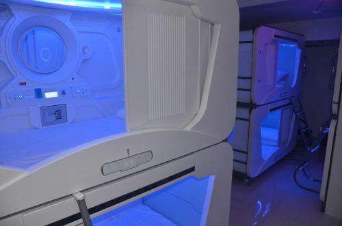 Hostal Nap Corner - Cornerstay - Nap For Sale