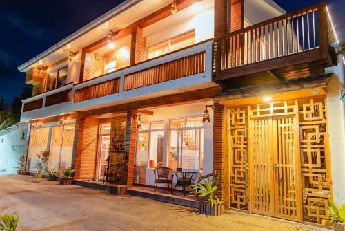 Hostal Paris Inn