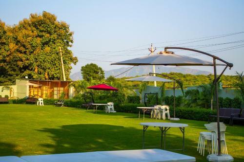 Hotel The Bhagwati Resort